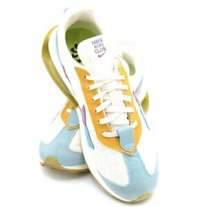 Nike Air Max Pre-Day SE Sun Club Women’s Sneakers